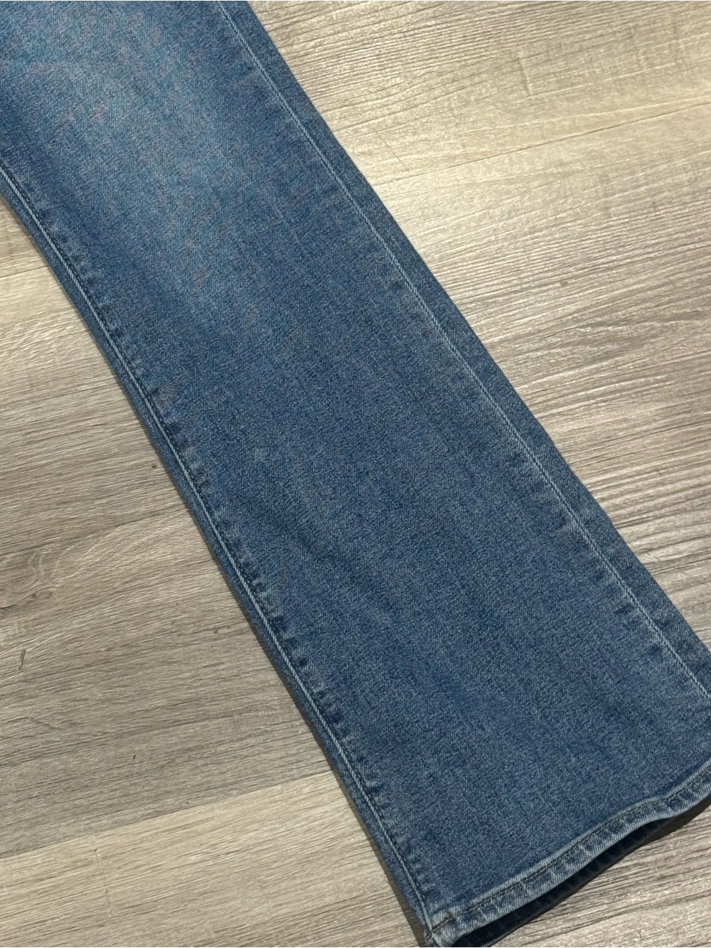 LOFT “The Boot” Bootcut Jeans Size 2 - Picture 4 of 10